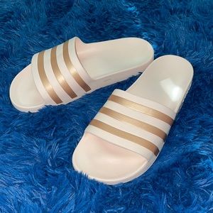 Adidas Slide Women’s 8 Pink & Copper